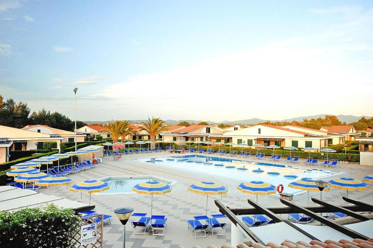 מרינה די צ'צ'ינה Apartment La Cecinella In Cecina Mare מראה חיצוני תמונה