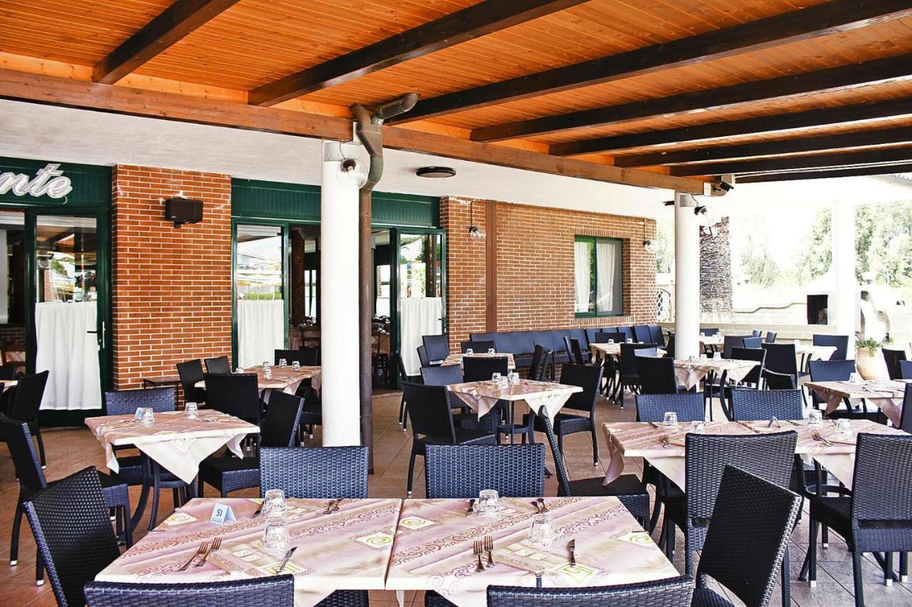 מרינה די צ'צ'ינה Apartment La Cecinella In Cecina Mare מראה חיצוני תמונה
